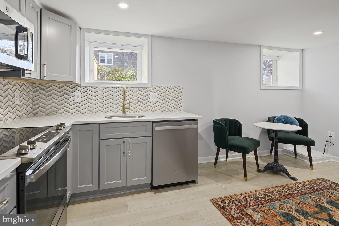 1501 Hamilton St NW