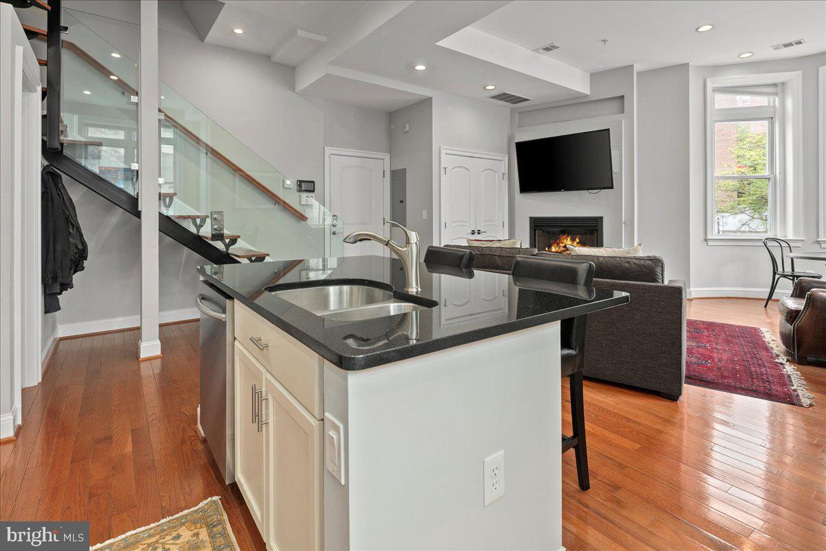 2019 19th St NW #2