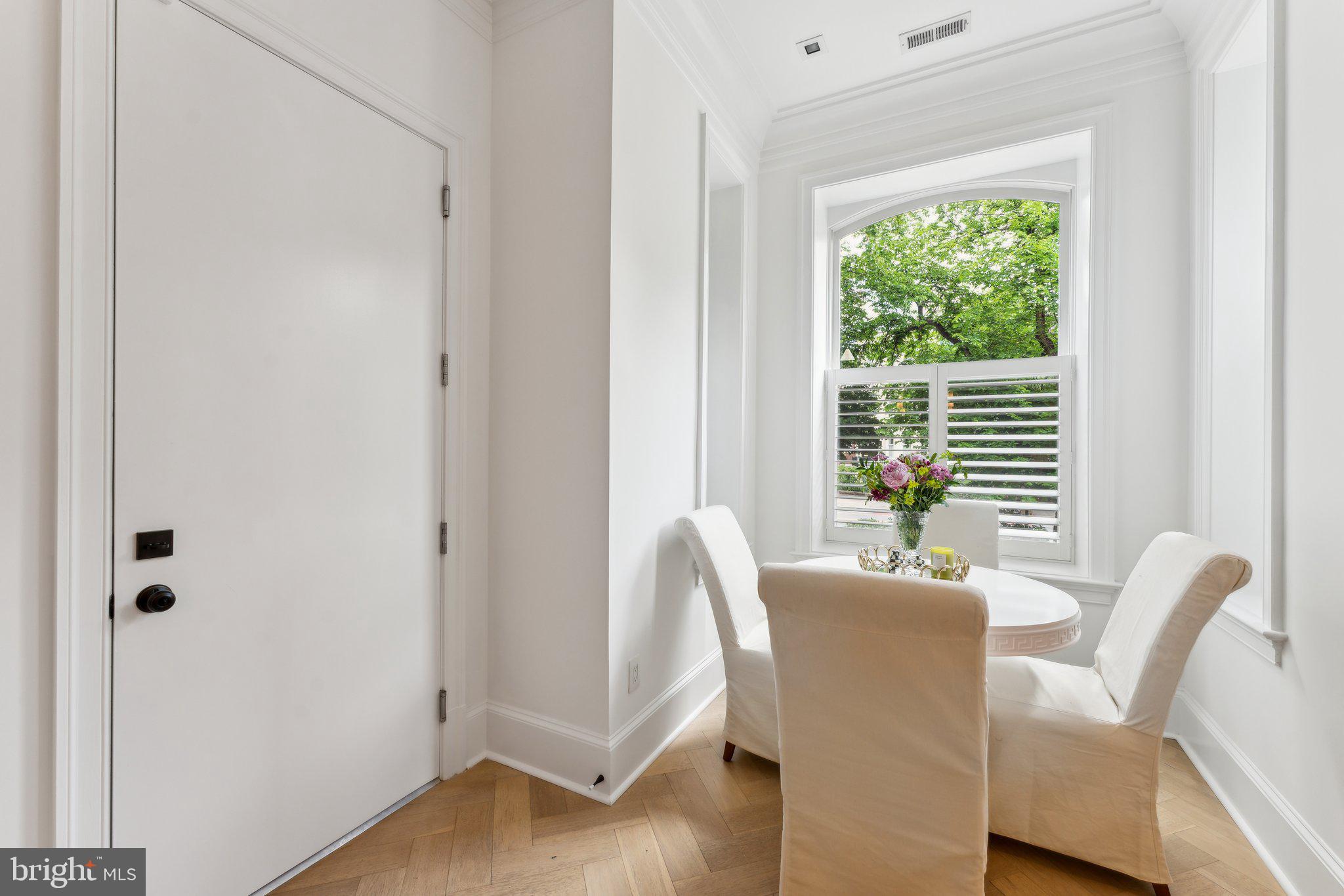 1832 16TH STREET NW 2