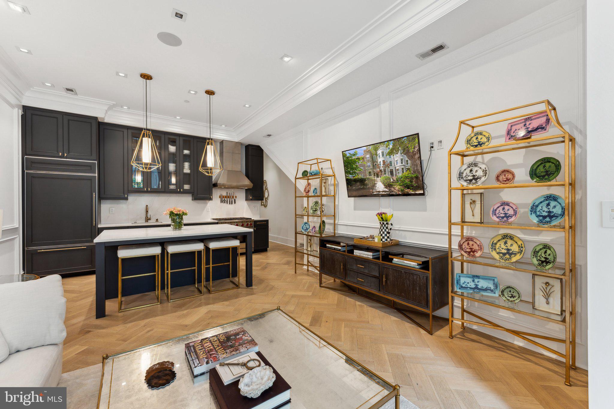 1832 16TH STREET NW 2