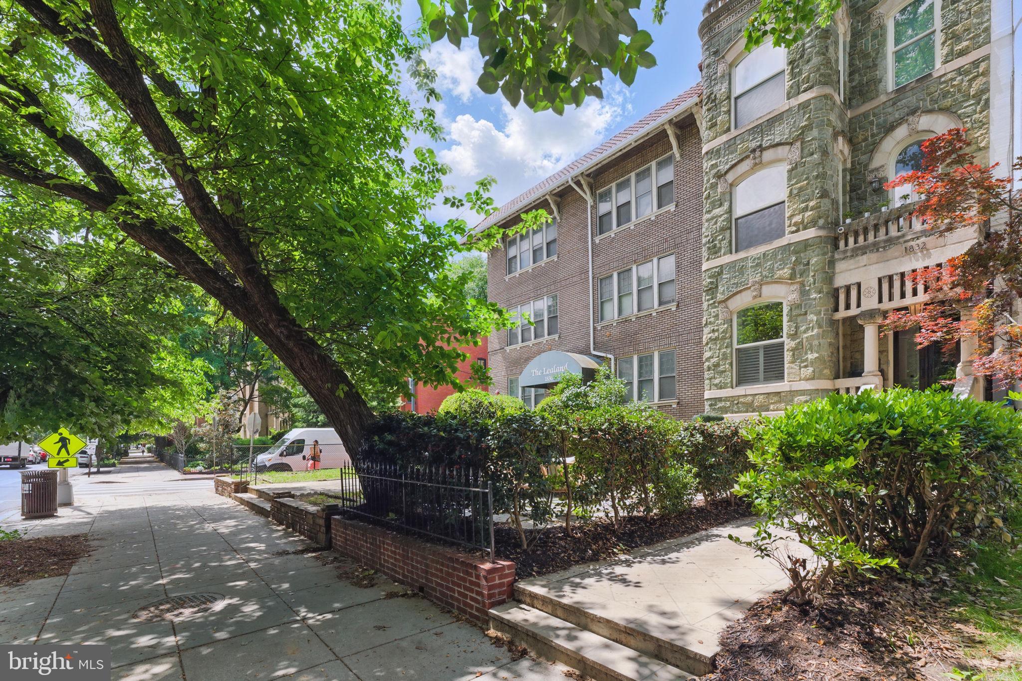 1832 16TH STREET NW 2