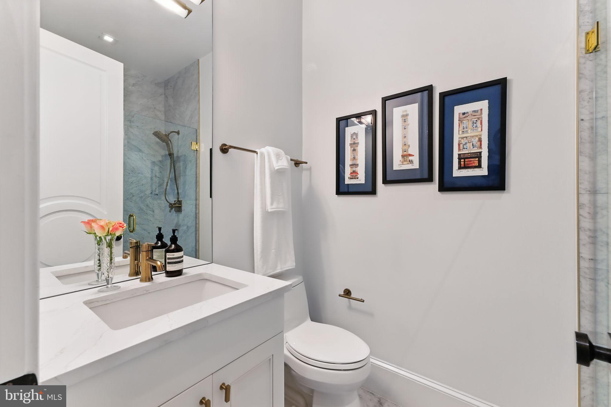 1832 16TH STREET NW 2