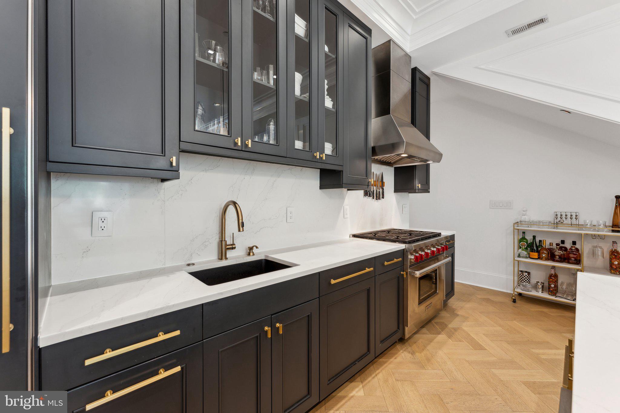 1832 16TH STREET NW 2