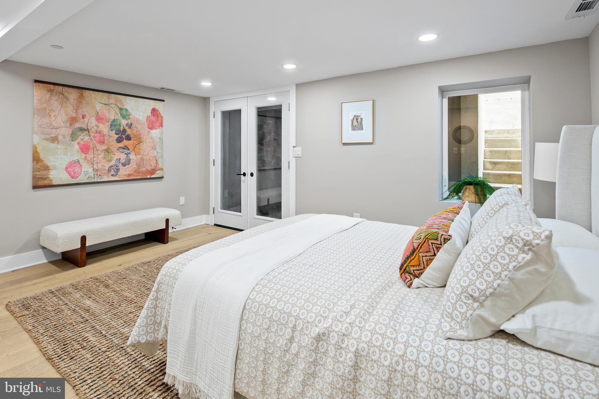 1008 4TH STREET NE 1