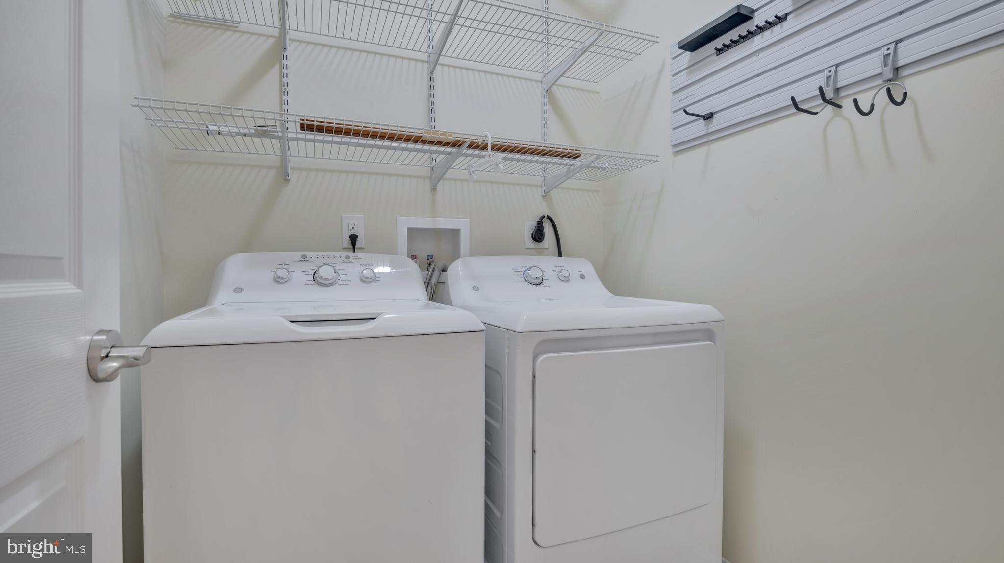 1337 MAPLE VIEW PLACE SE