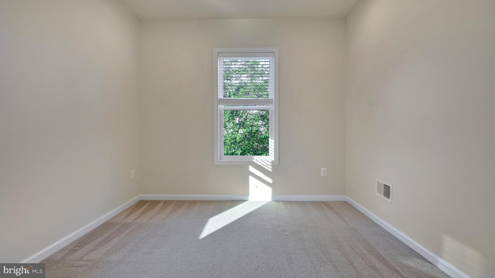 1337 MAPLE VIEW PLACE SE