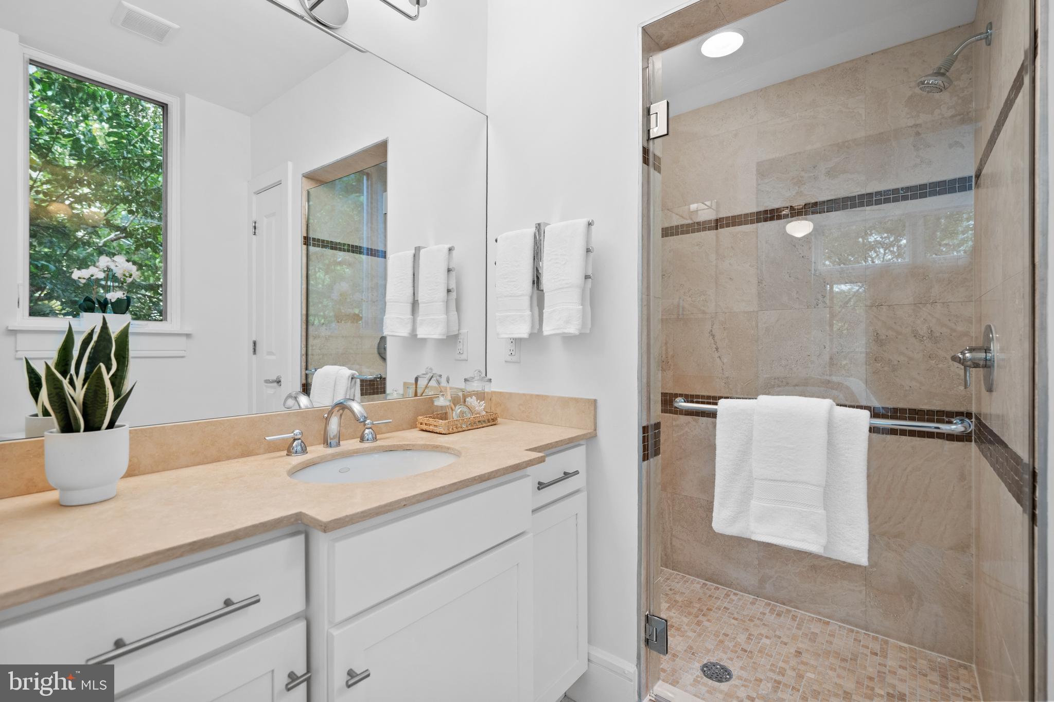 1654 EUCLID STREET NW 204