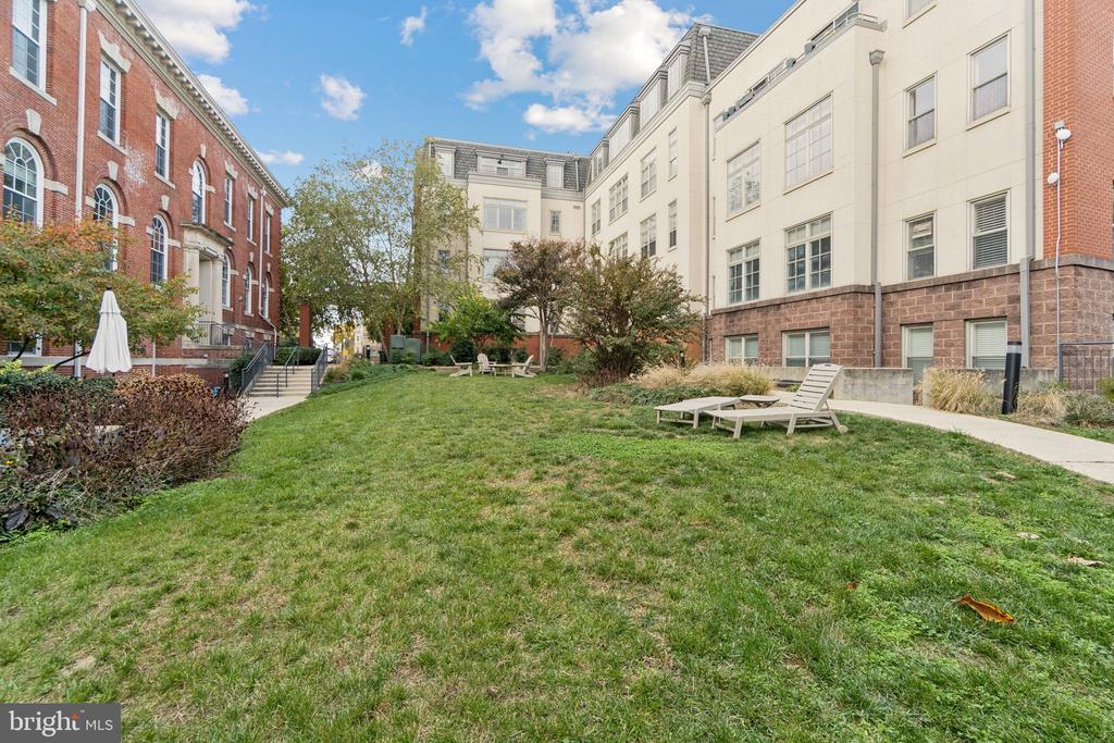 2035 2ND STREET NW G109