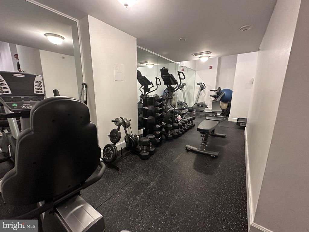 2035 2ND STREET NW G109