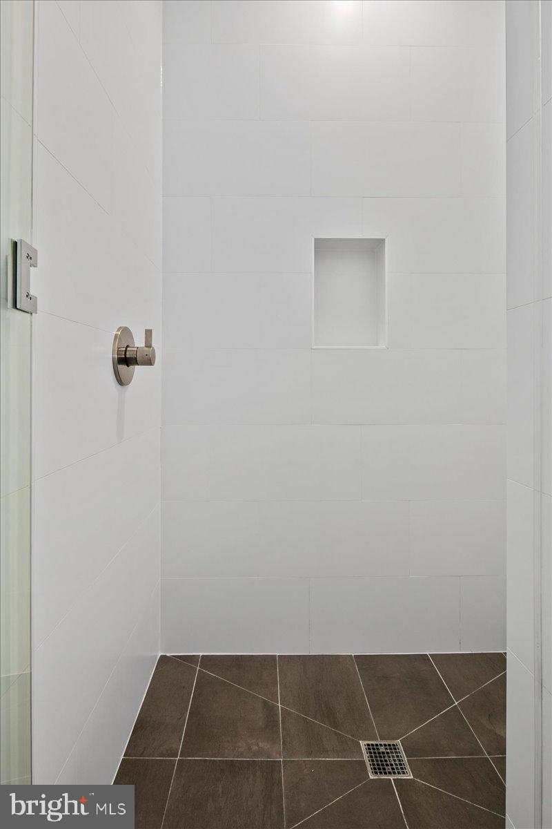 1541 6TH STREET NW 1