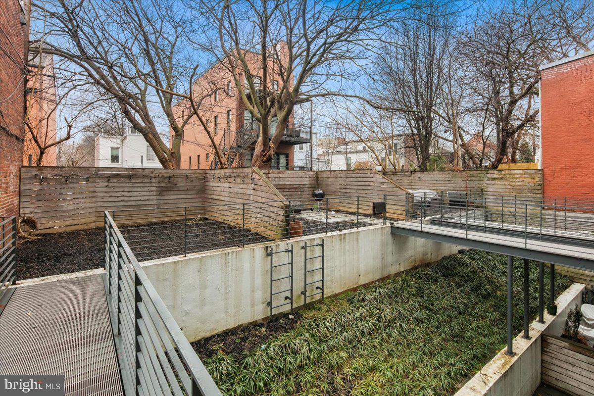 1541 6TH STREET NW 1