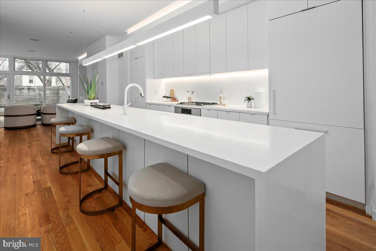 1541 6TH STREET NW 1