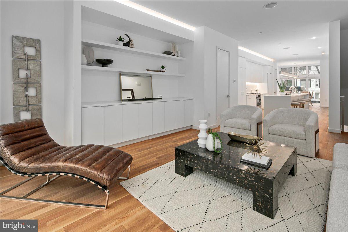 1541 6TH STREET NW 1