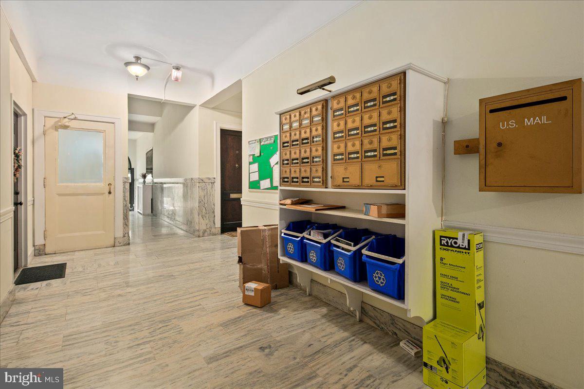 3039 MACOMB STREET NW 18