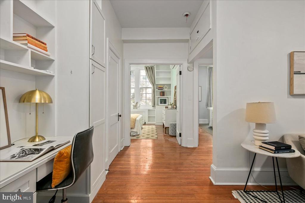 3039 MACOMB STREET NW 18