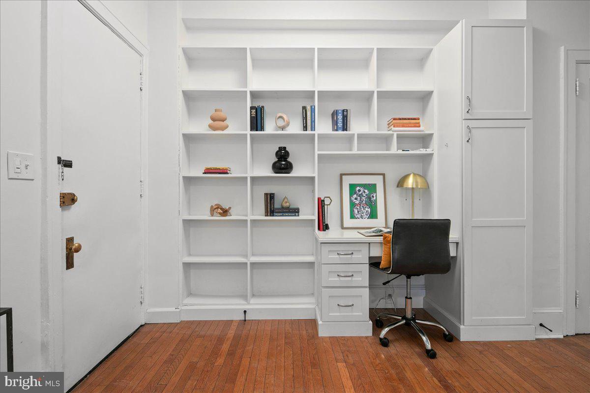 3039 MACOMB STREET NW 18