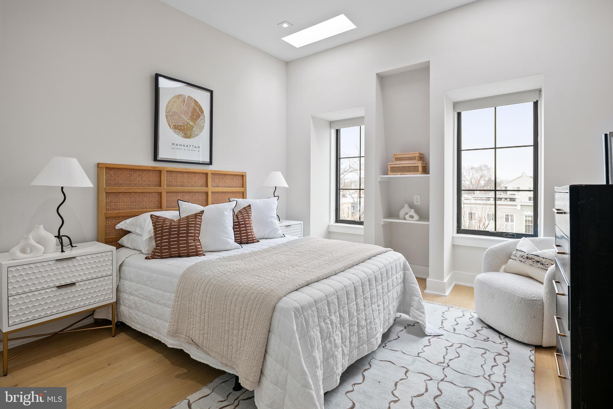 330 16TH STREET SE 2