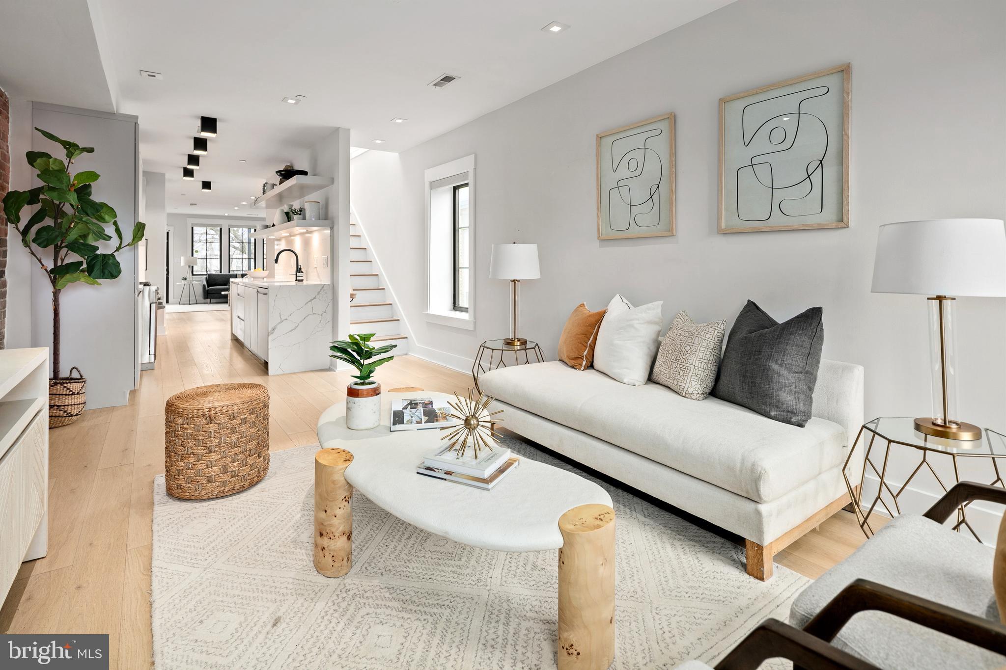 330 16TH STREET SE 2