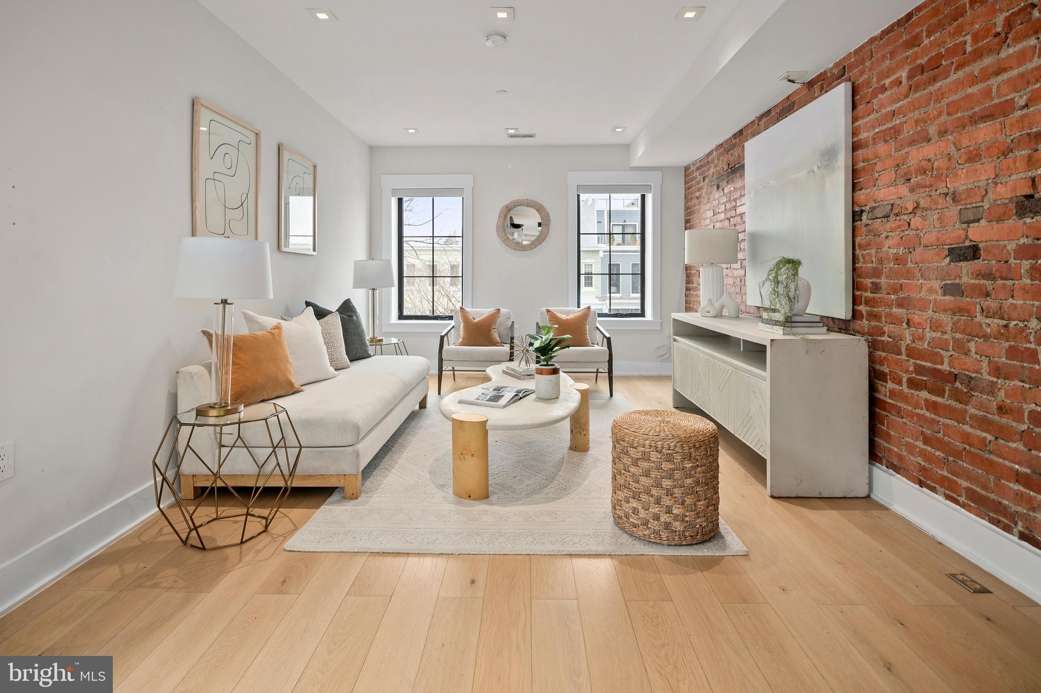 330 16TH STREET SE 2