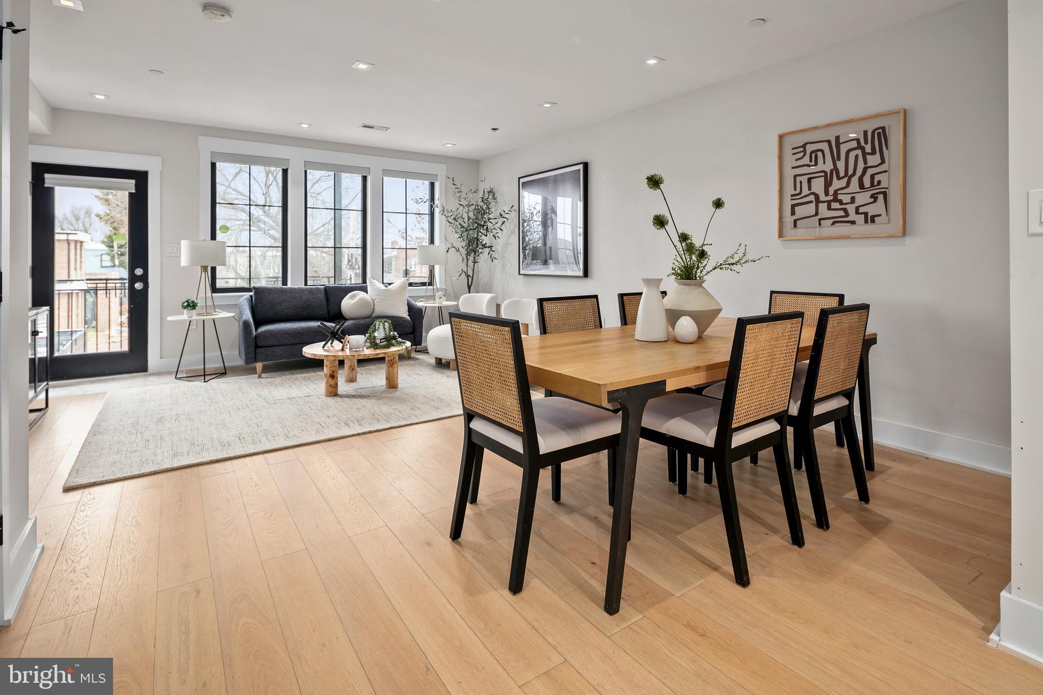 330 16TH STREET SE 2