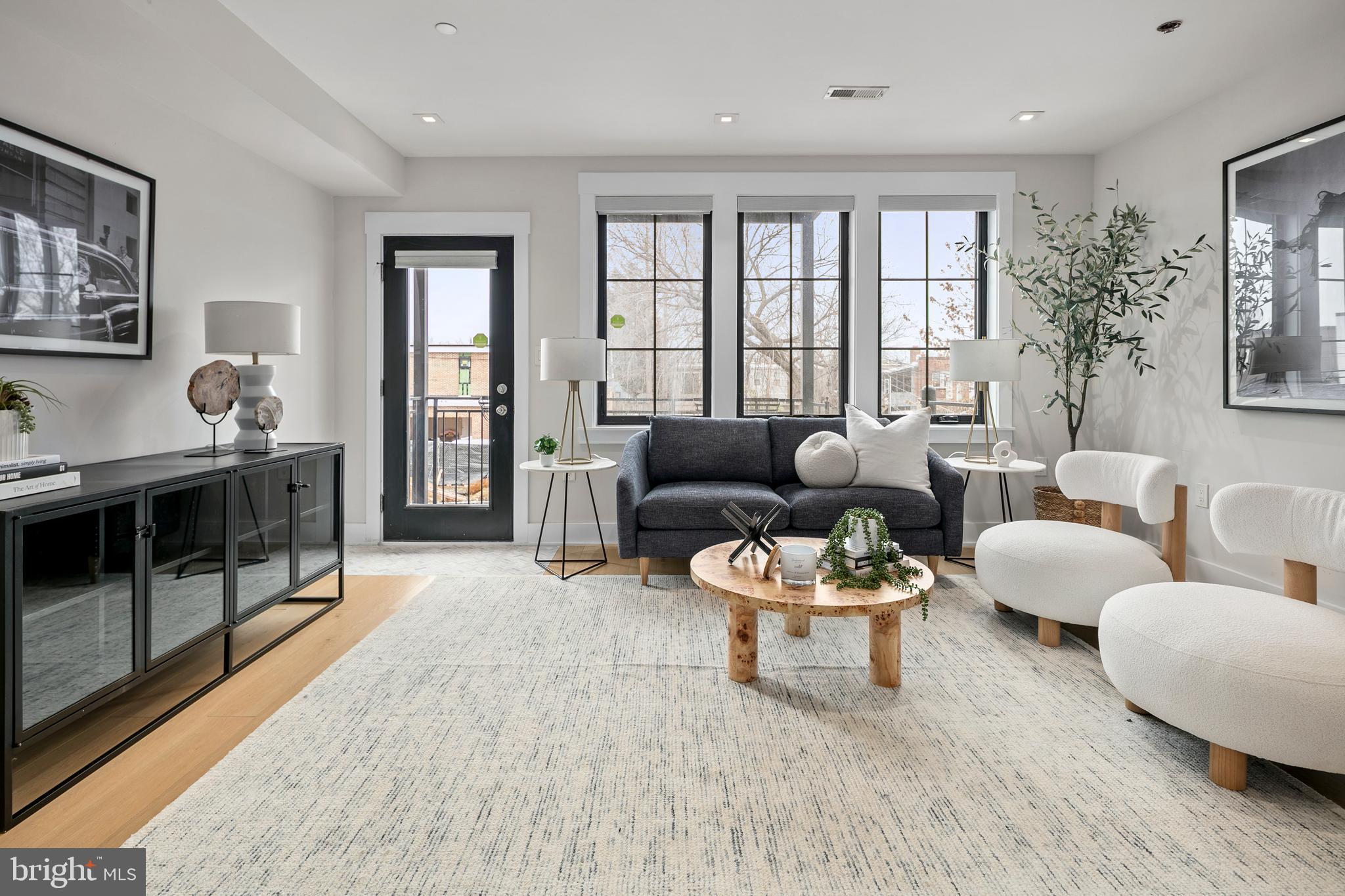 330 16TH STREET SE 2