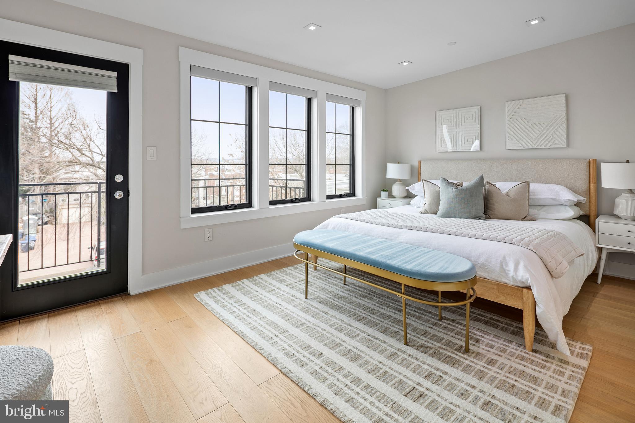 330 16TH STREET SE 2