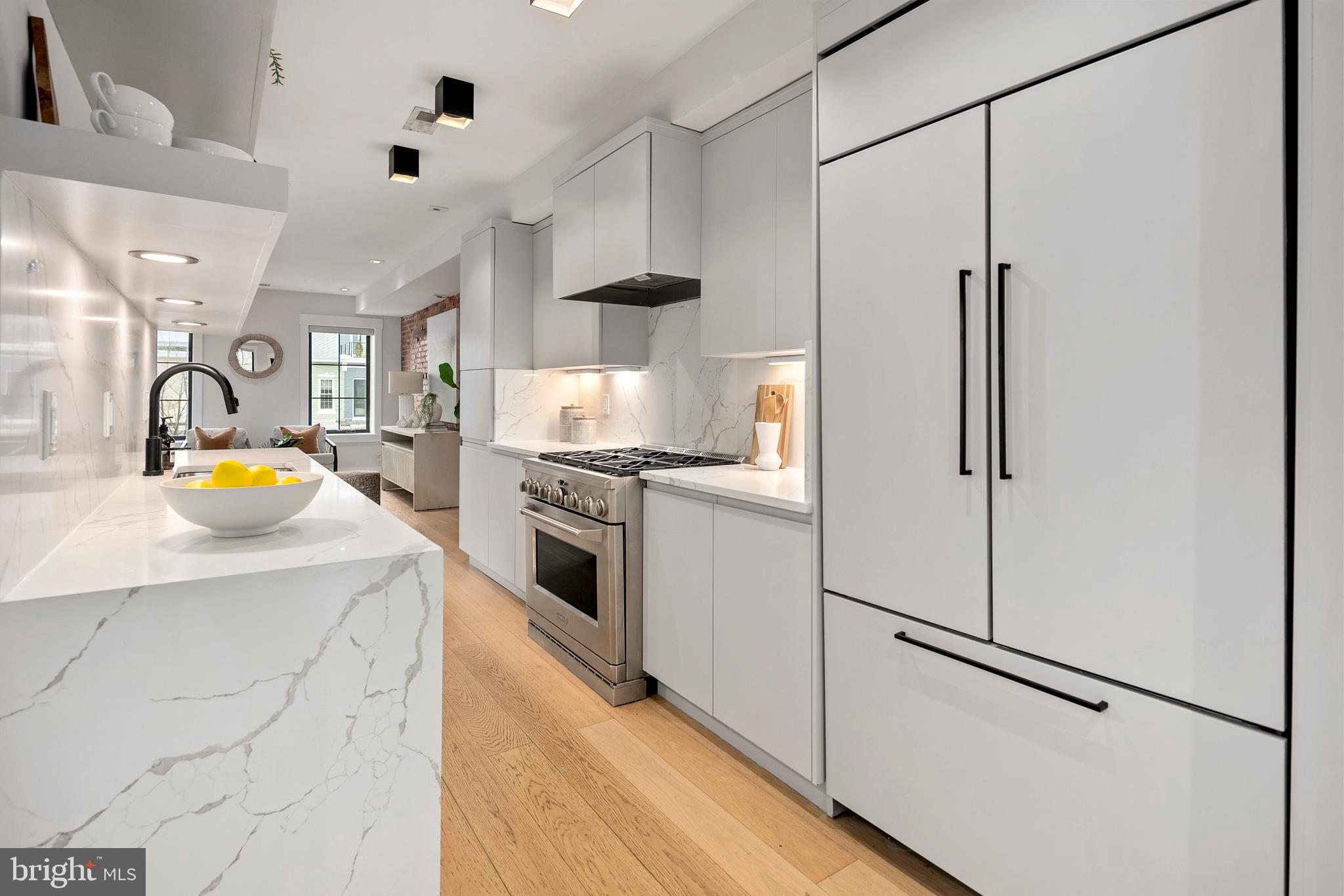 330 16TH STREET SE 2