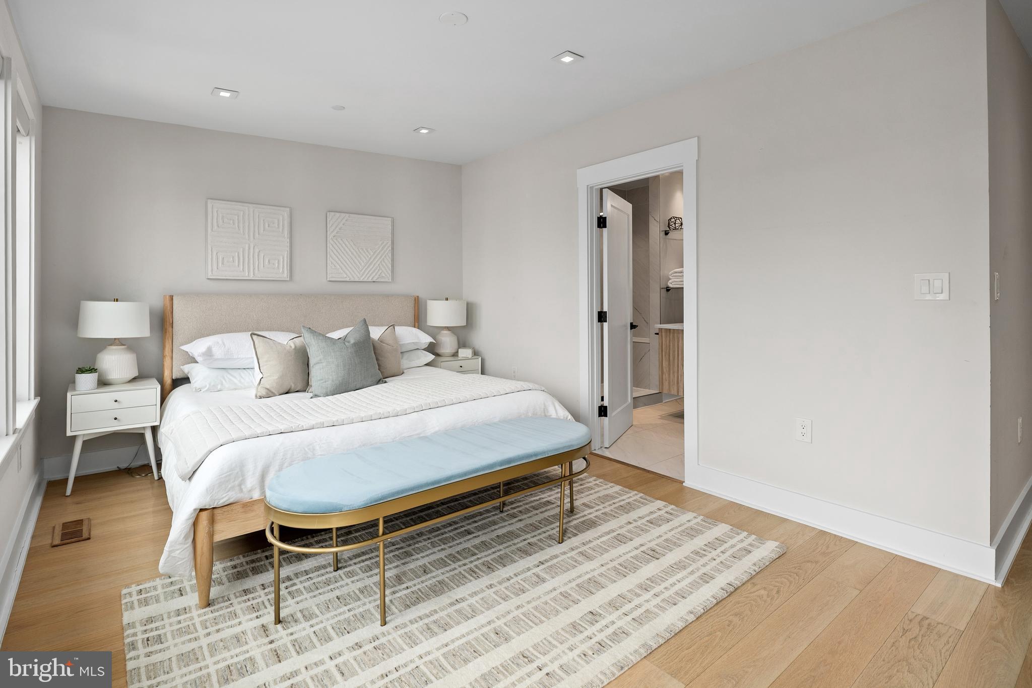 330 16TH STREET SE 2