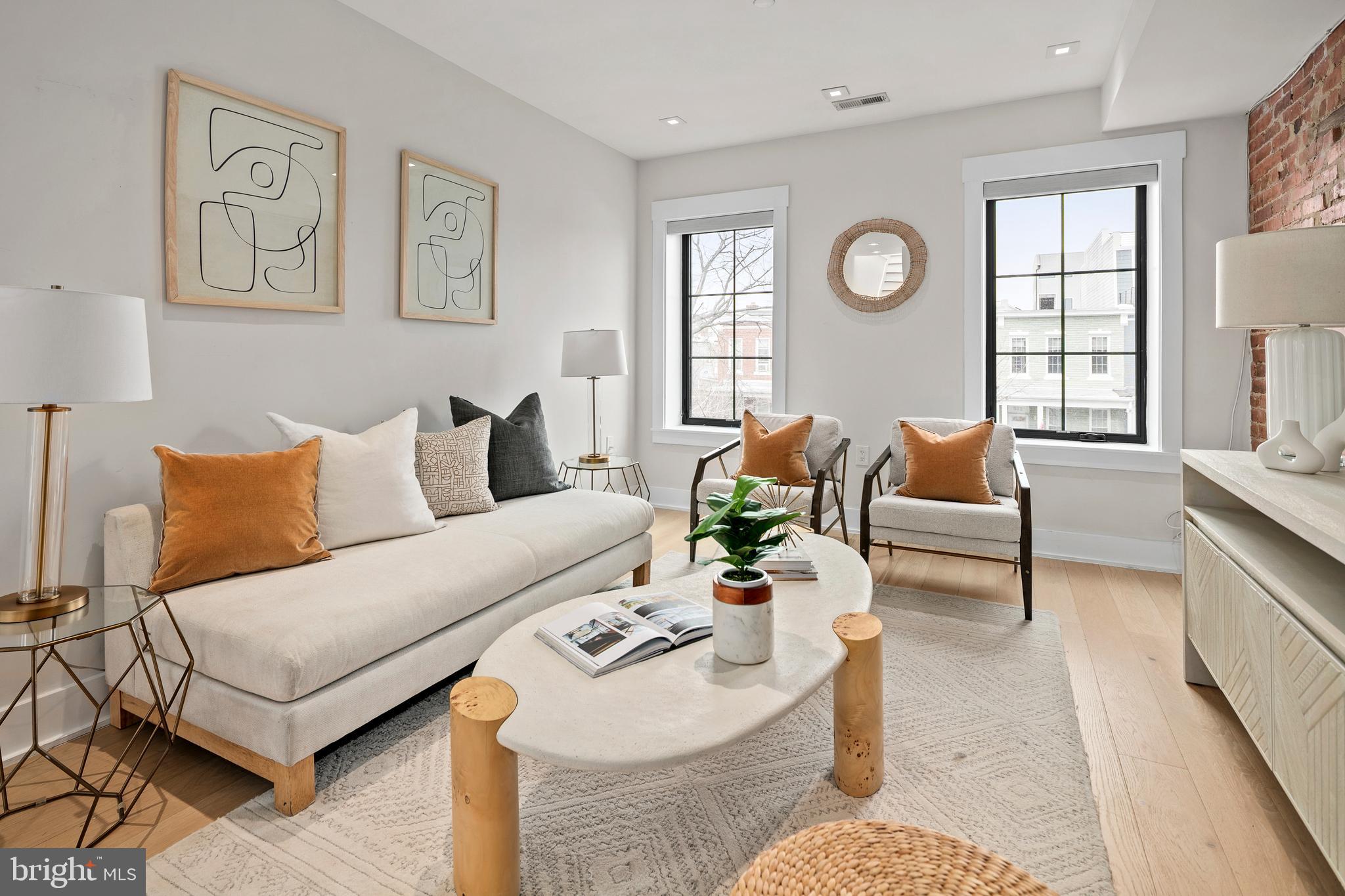 330 16TH STREET SE 2