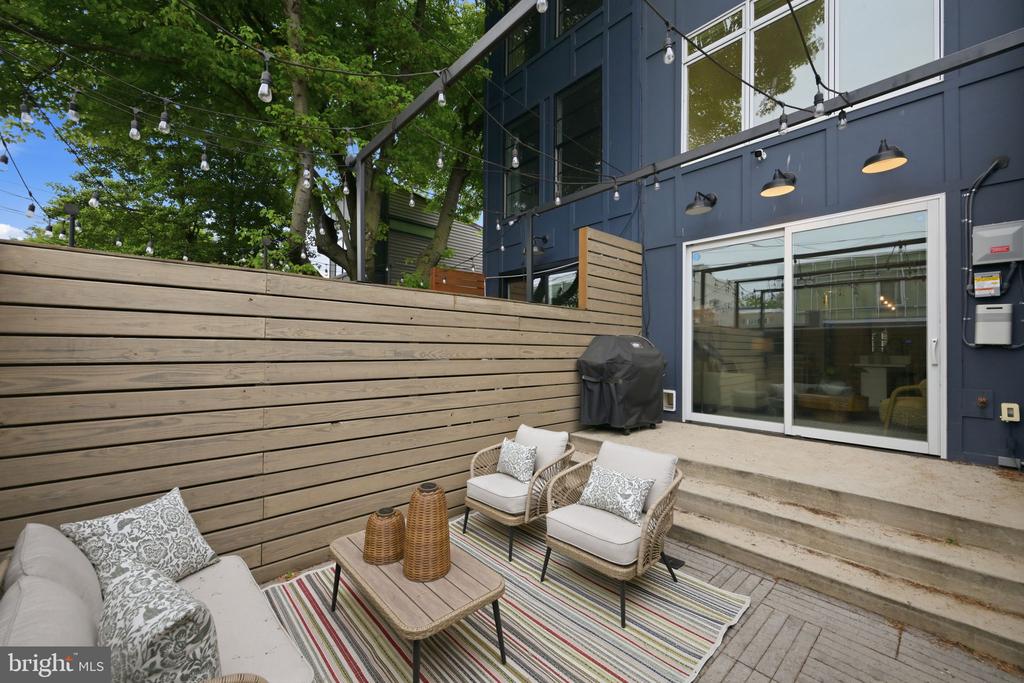 445 RIDGE STREET NW
