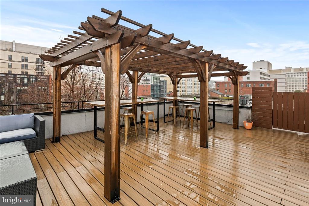 1109 M STREET NW 11