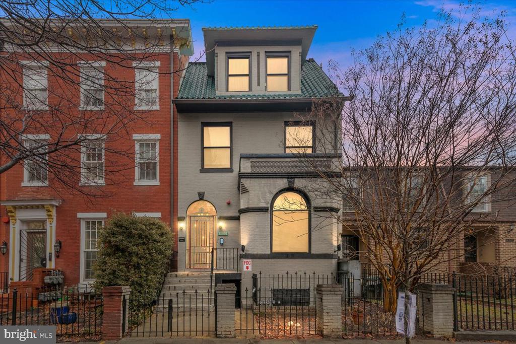 1109 M STREET NW 11