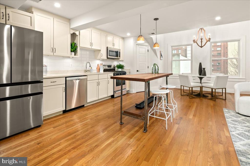 1109 M STREET NW 11