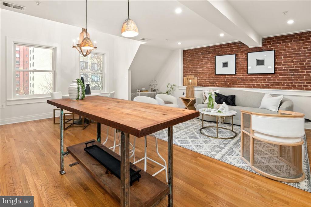 1109 M STREET NW 11