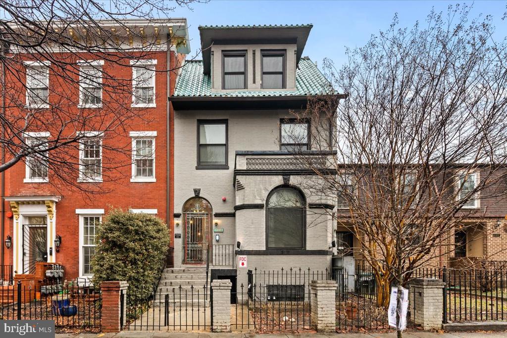 1109 M STREET NW 11