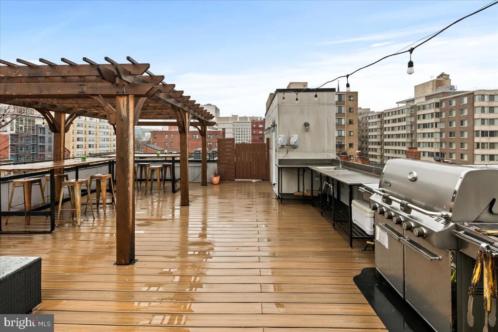1109 M STREET NW 11