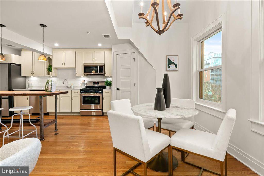1109 M STREET NW 11