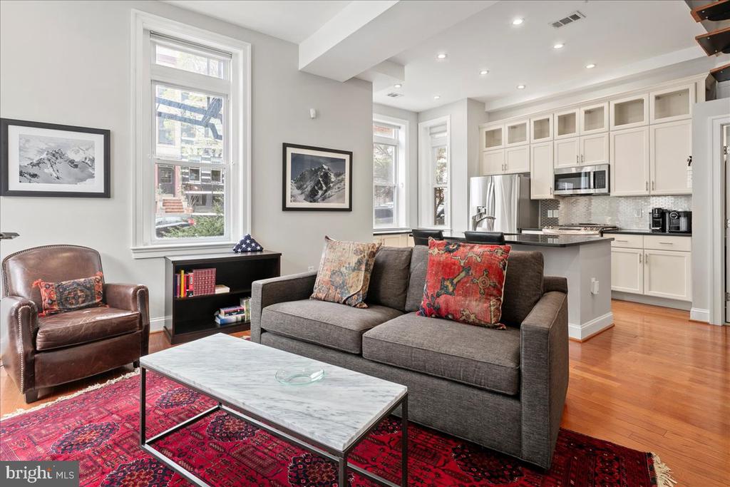 2019 19TH STREET NW 2