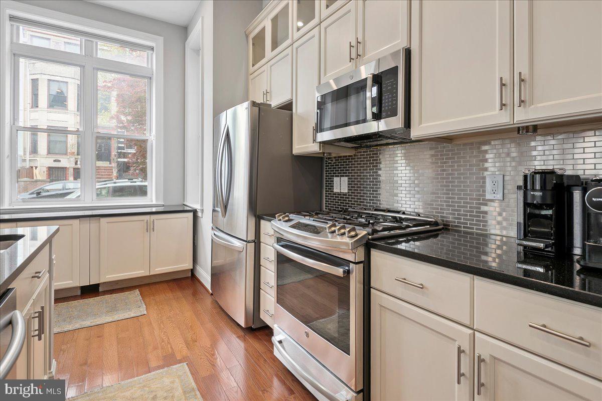 2019 19TH STREET NW 2