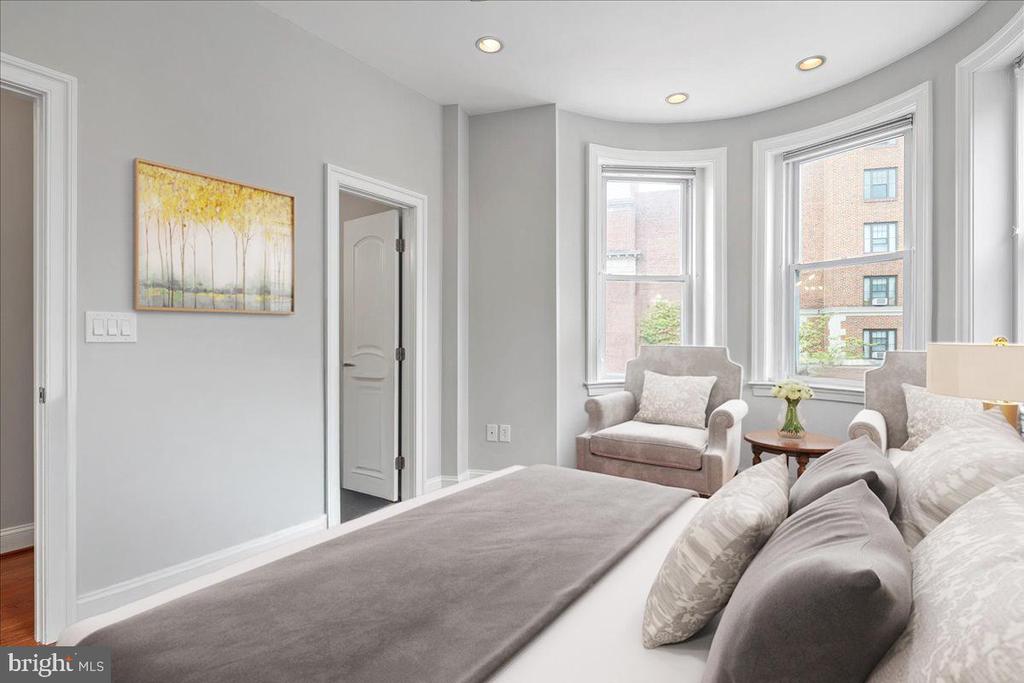2019 19TH STREET NW 2