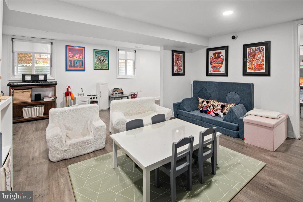 1509 VAN BUREN STREET NW