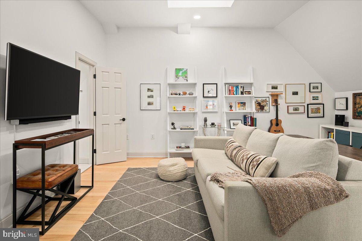 1509 VAN BUREN STREET NW