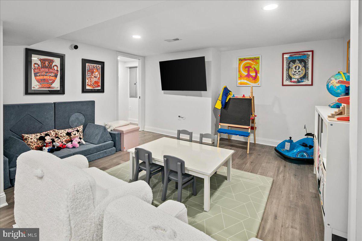 1509 VAN BUREN STREET NW