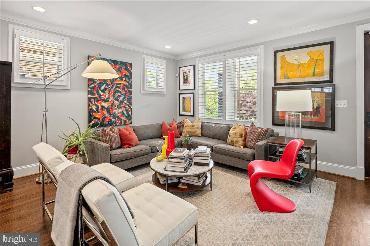 5814 5TH STREET NW