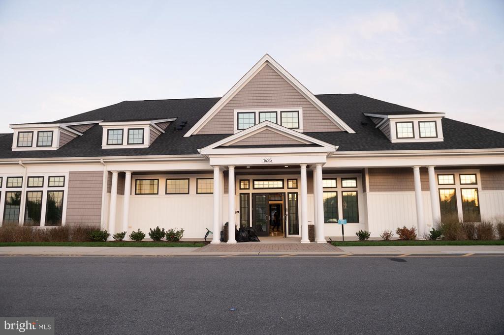 1508 SANDBAR WILLOW DRIVE