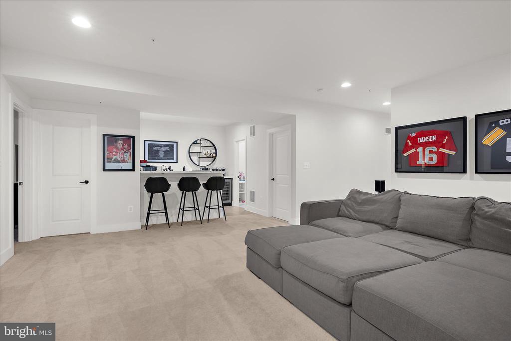 1508 SANDBAR WILLOW DRIVE