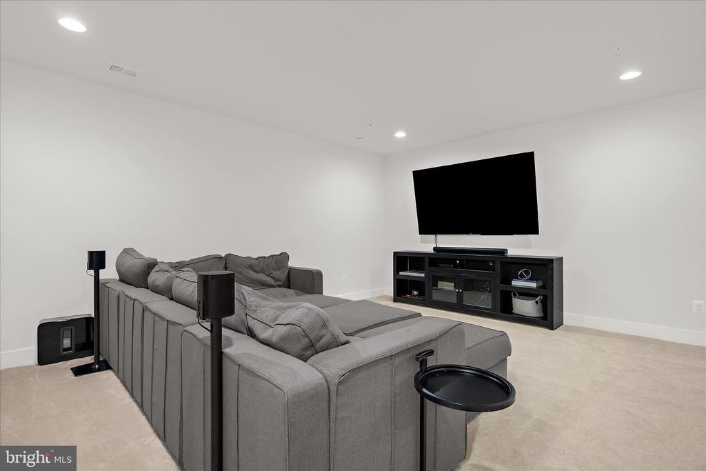 1508 SANDBAR WILLOW DRIVE