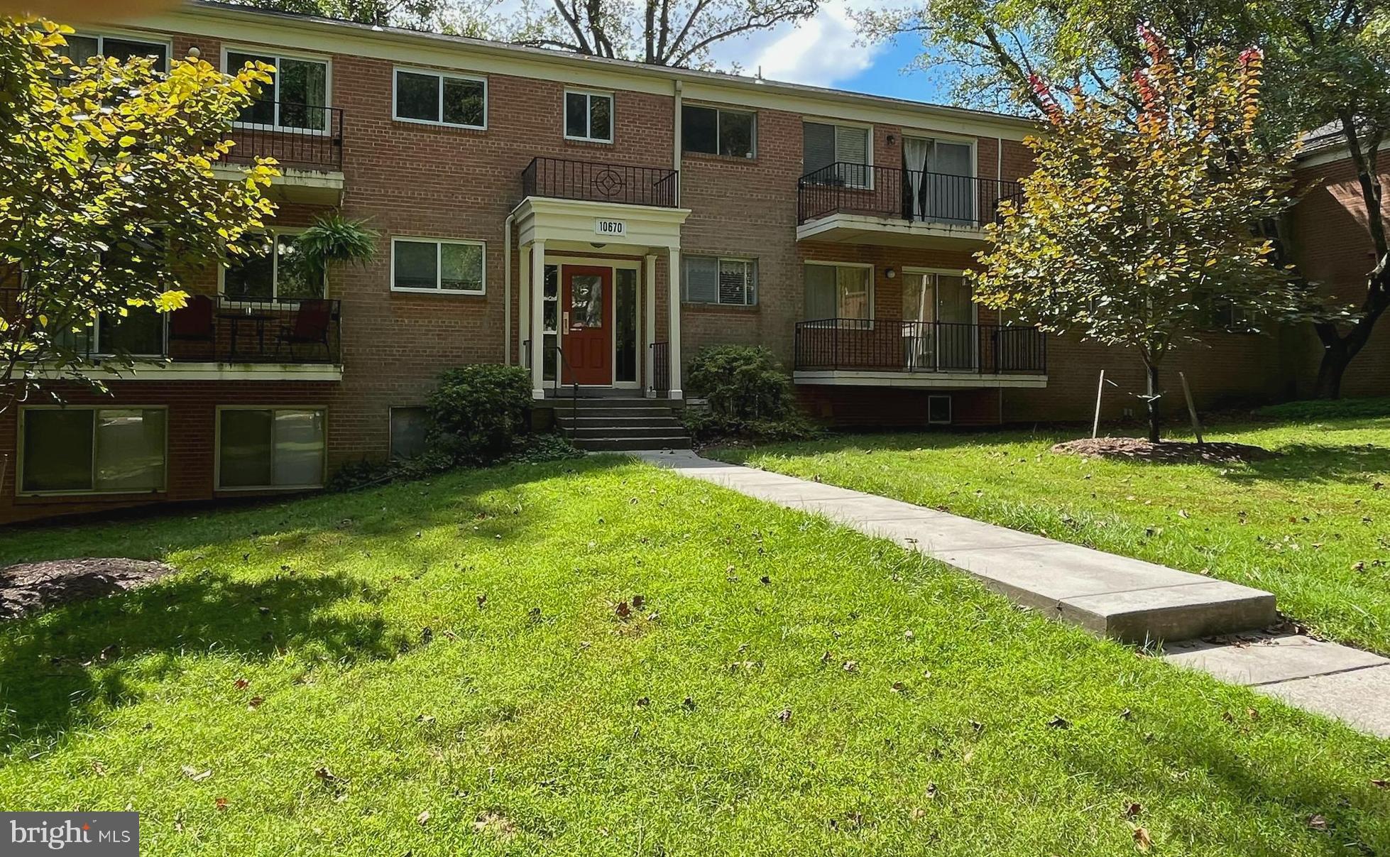 10670 Weymouth St #104