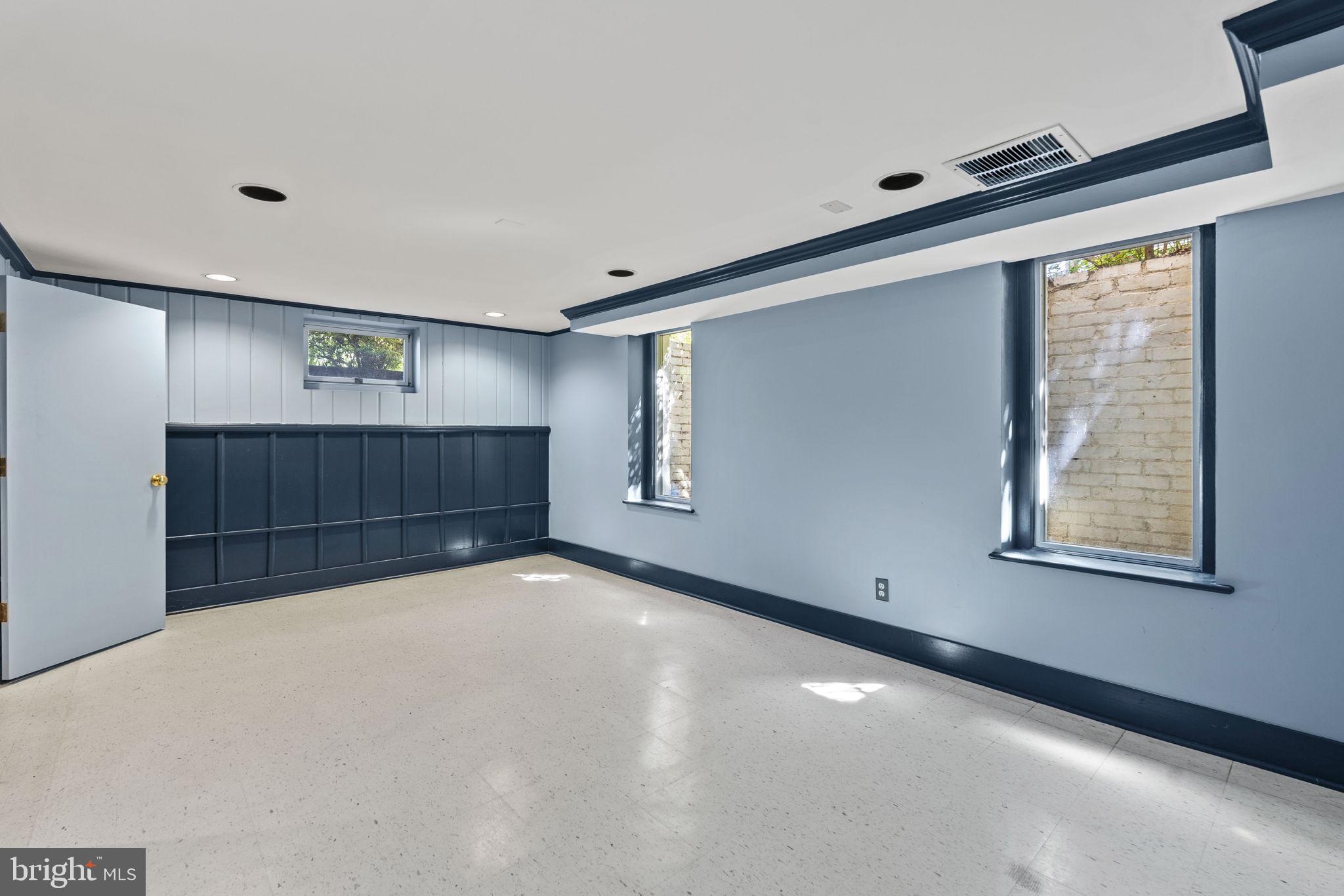 12 Wessex Rd