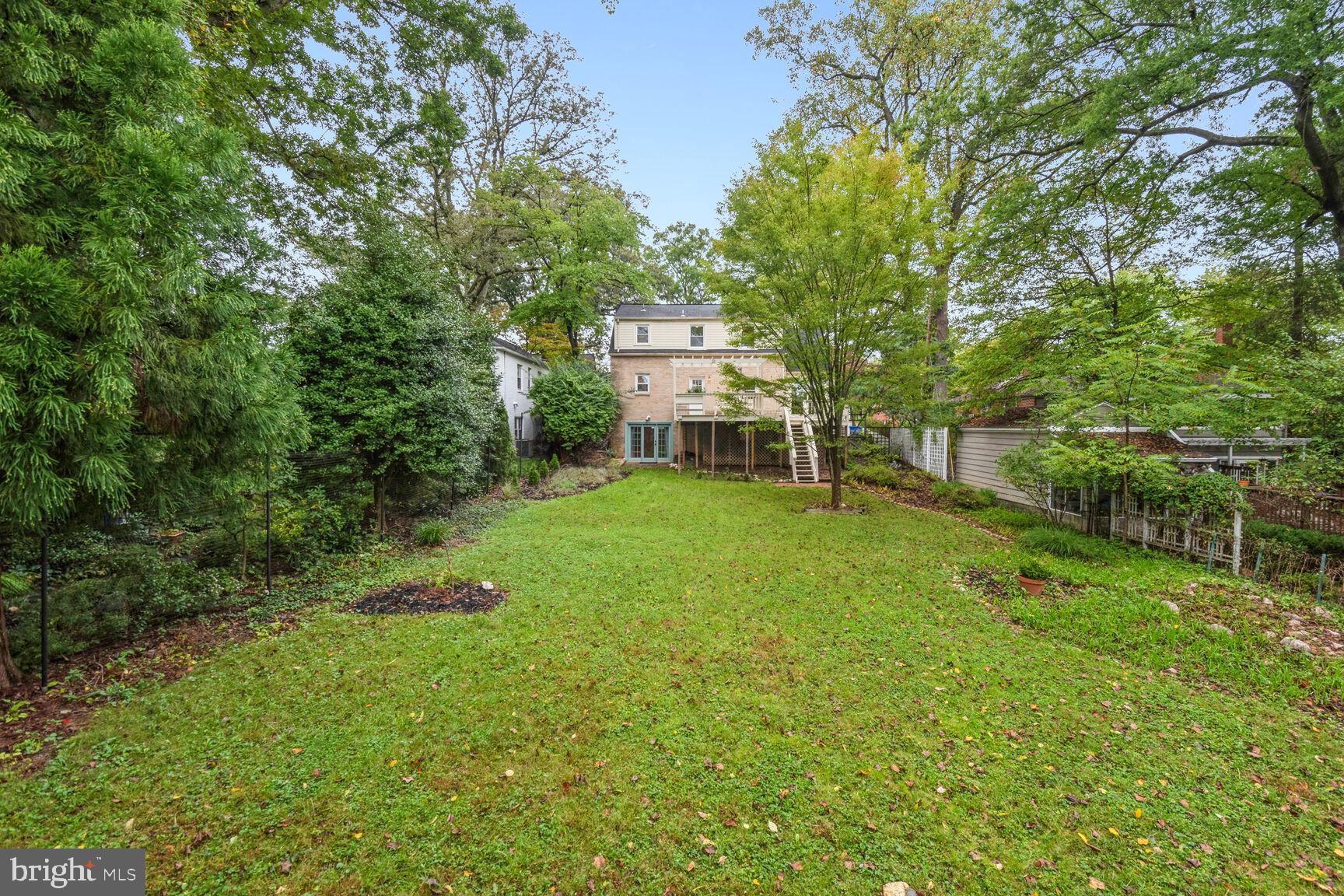 10209 Lorain Ave
